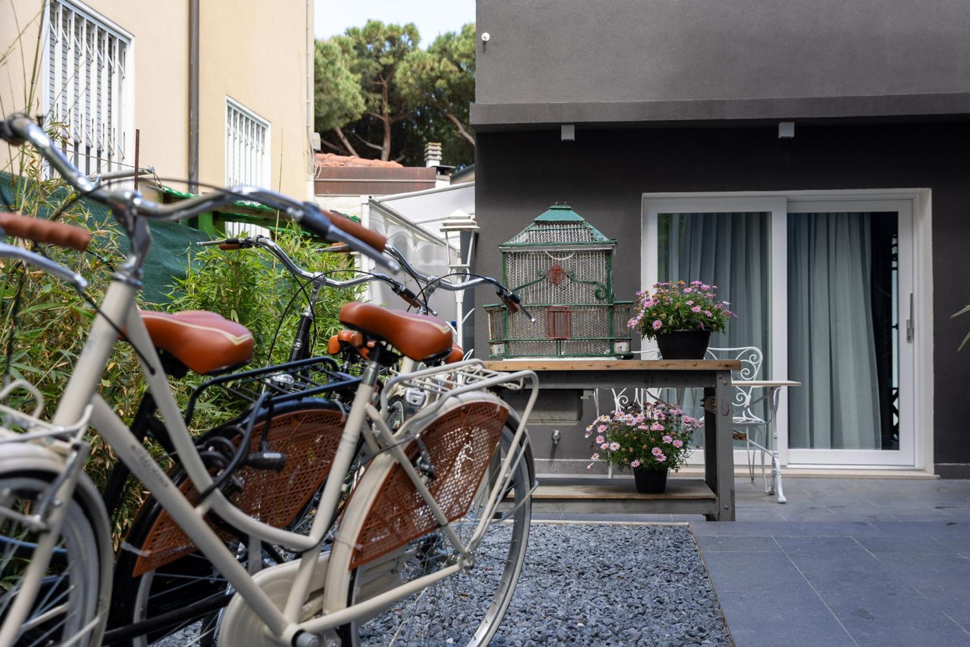 Villa Monti Suites&Aparts Cesenatico Luaran gambar