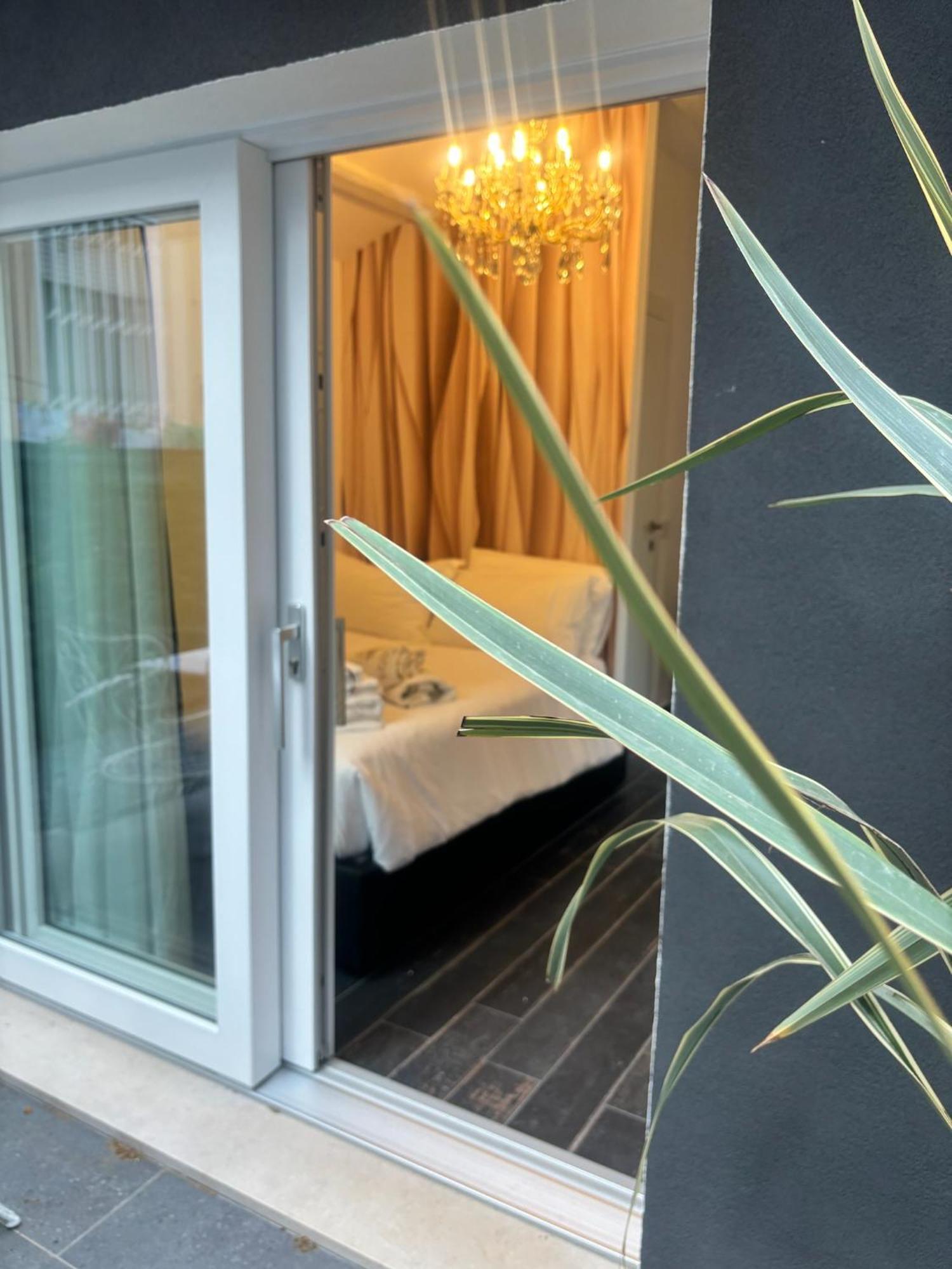 Villa Monti Suites&Aparts Cesenatico Luaran gambar